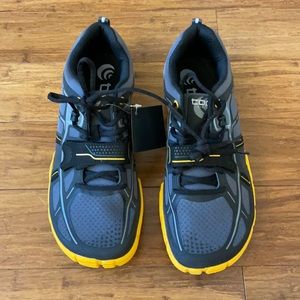 NWT Men’s gym shoe